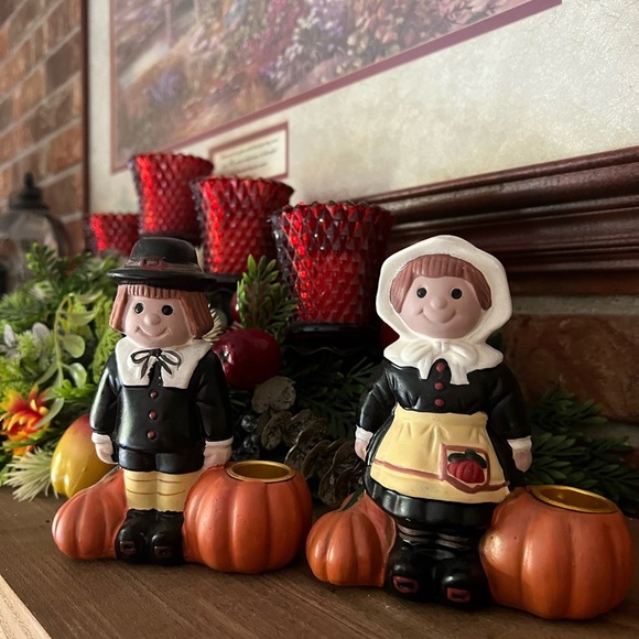 Vintage Pumpkin Harvest
Pilgrim Candle Holders - Picture 3 of 7